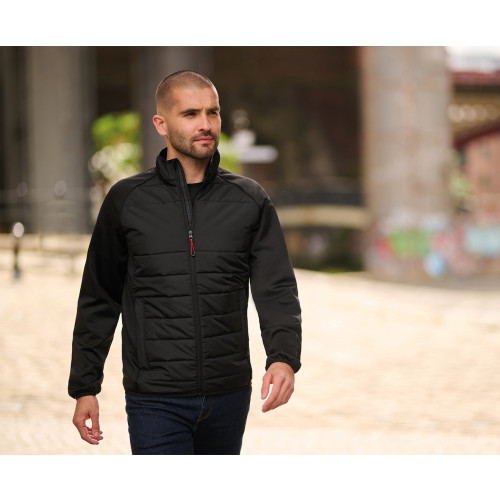 TRA590 Essential Hybrid Jacket